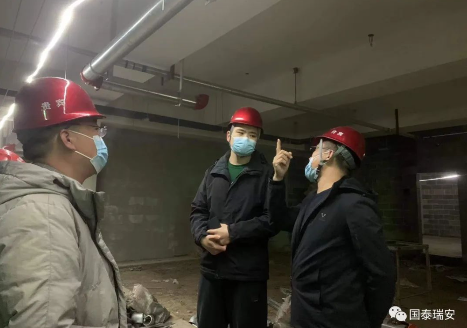 防疫一线送温暖 殷殷真情暖人心(图5)