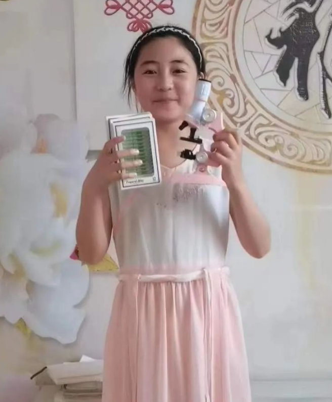 拥抱希望 童心抗疫(图3)
